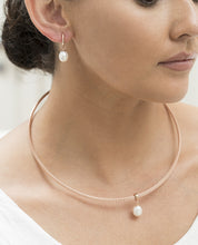 Load image into Gallery viewer, Drop pearl earrings